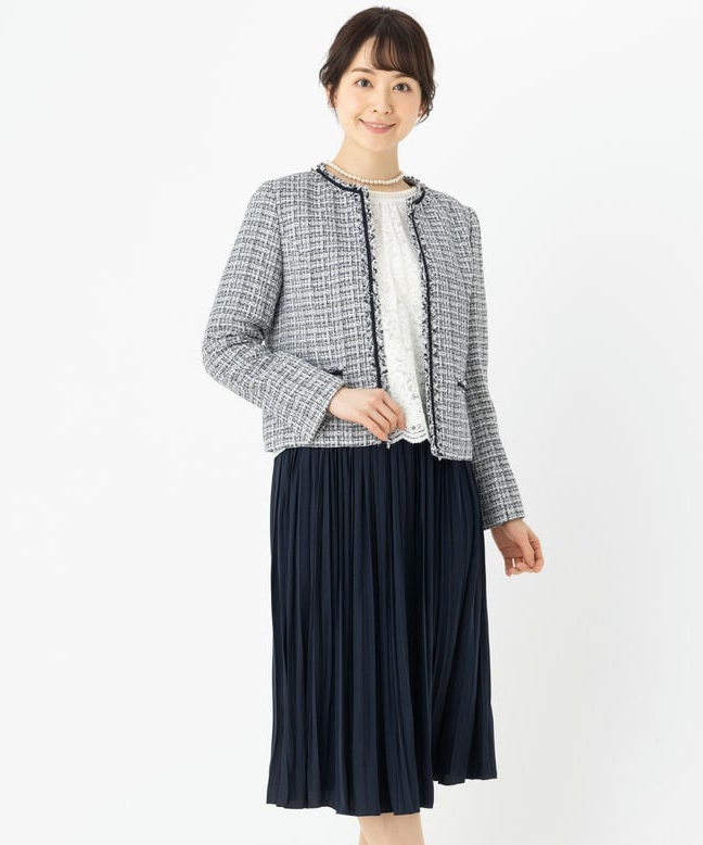 【大きいサイズ】23区 ノーカラー ラメツイード スカートスーツ 濃紺 48 大きいサイズ】23区 ノーカラー ラメツイード スカートスーツ 濃紺 48