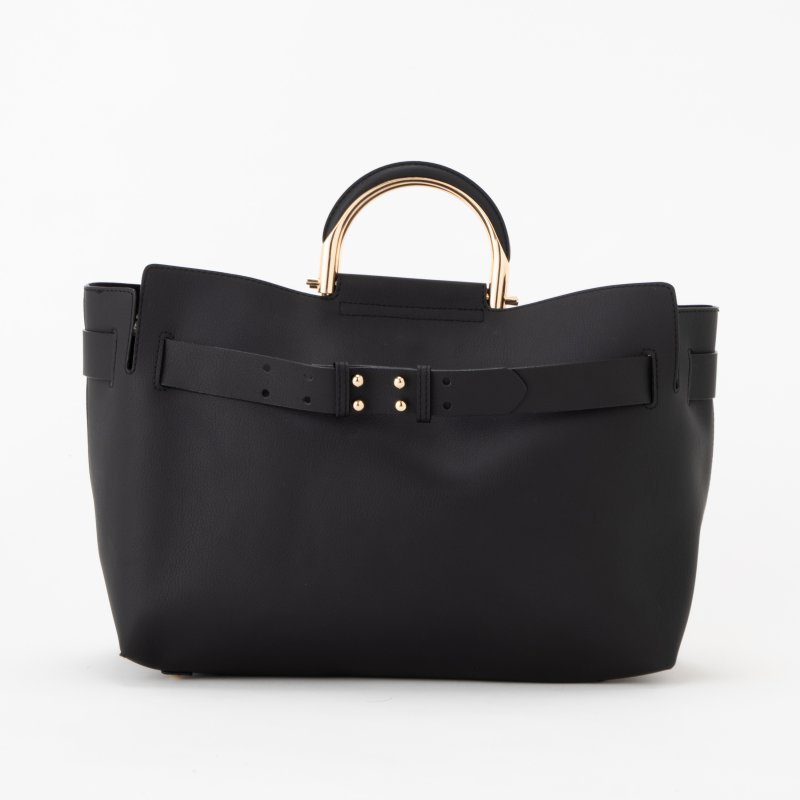 FURLA フルラ サフィアーノレザーBIGショルダーバッグ ブラック FURLA フルラ サフィアーノレザーBIGショルダーバッグ ブラック