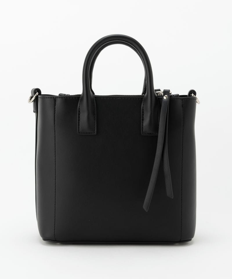 FURLA フルラ サフィアーノレザーBIGショルダーバッグ ブラック系