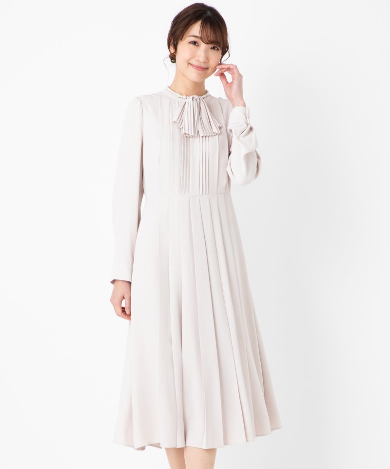 CELFORD セルフォード リボンタイ付きプリーツワンピース ベージュ系