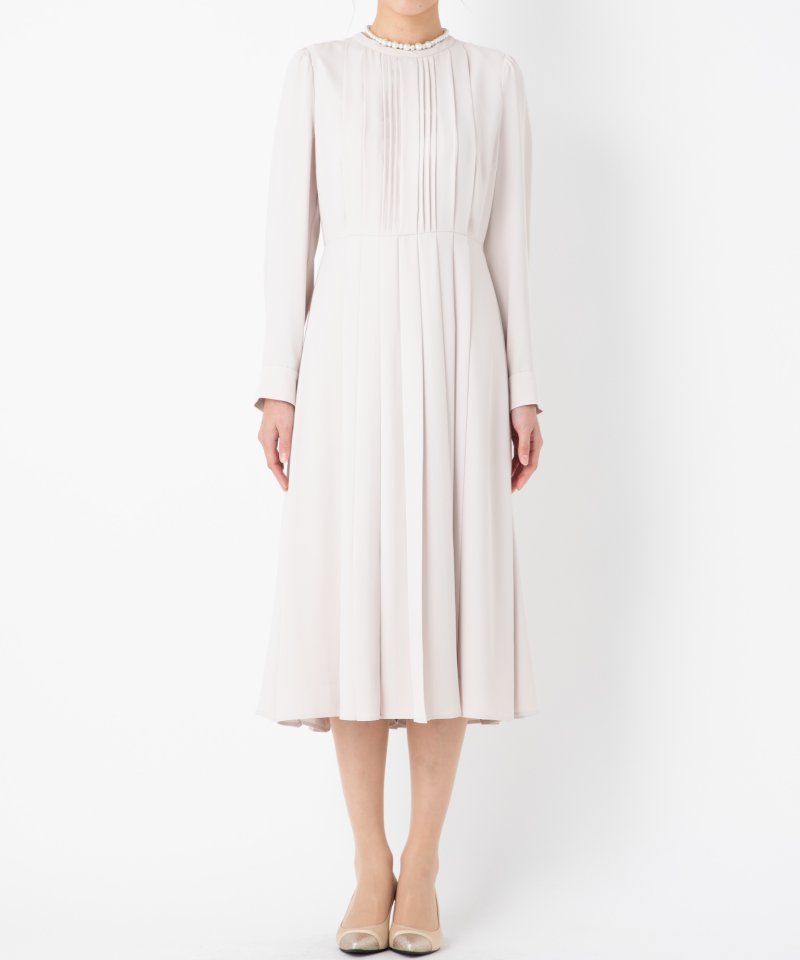 CELFORD セルフォード リボンタイ付きプリーツワンピース ベージュ系 CELFORD セルフォード リボンタイ付きプリーツワンピース ベージュ系