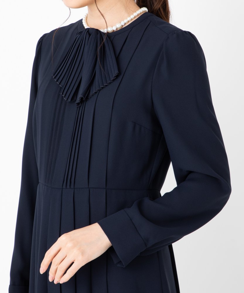 CELFORD セルフォード リボンタイ付きプリーツワンピース ネイビー系