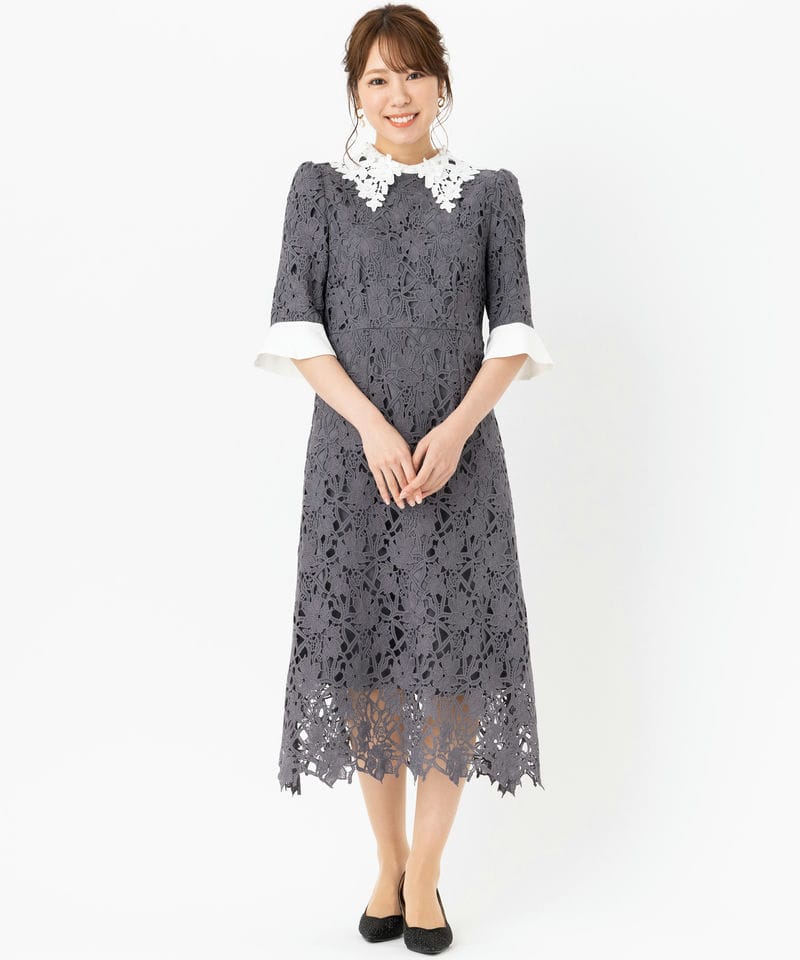 Leja レジャ 花柄レースカラース刺繍Aラインドレス グレー系 | 結婚式