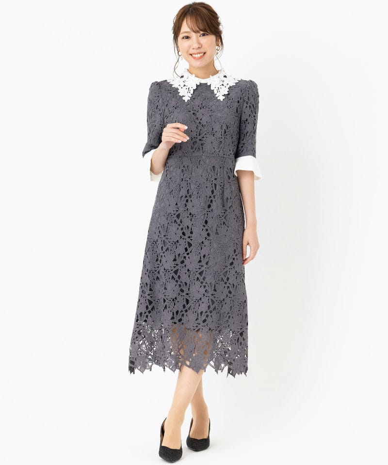 Leja レジャ 花柄レースカラース刺繍Aラインドレス グレー系 | 結婚式