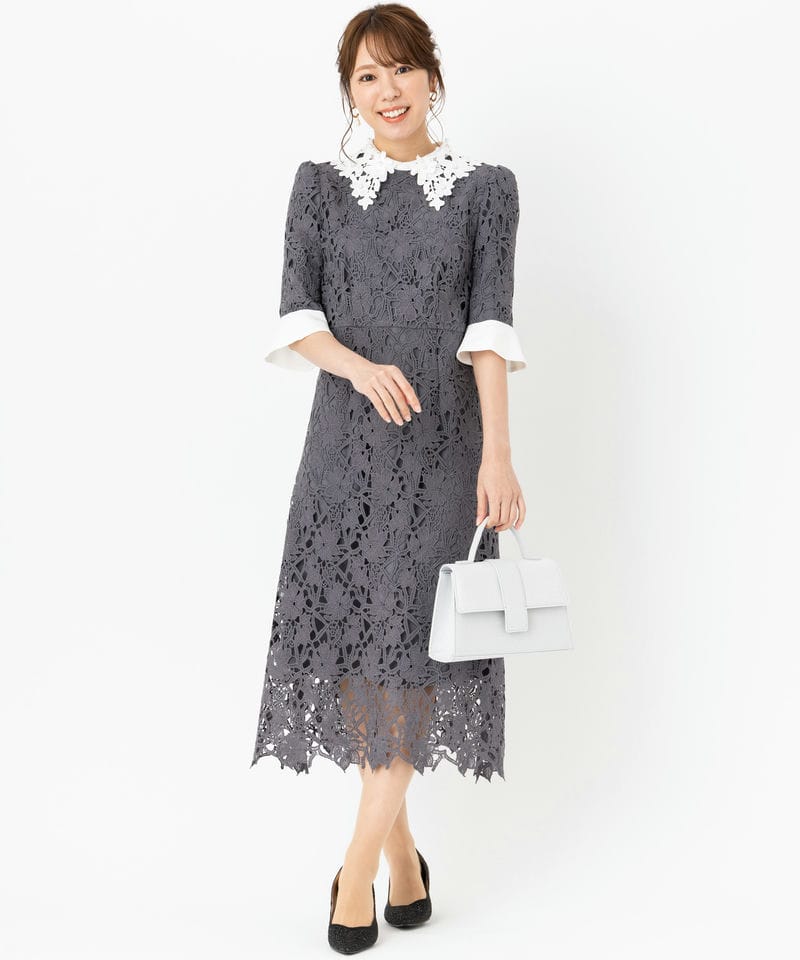 Leja レジャ 花柄レースカラース刺繍Aラインドレス グレー系 | 結婚式