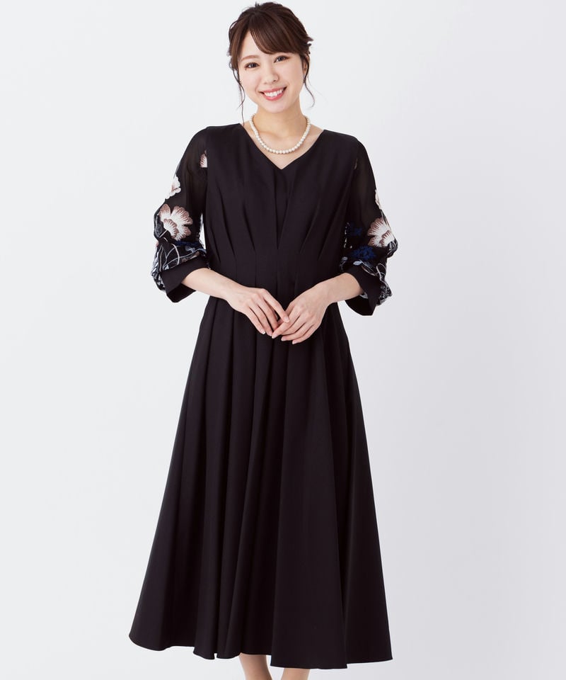 She's 【マザーズドレス】シーズ フラワー刺繍Aラインドレス ネイビー