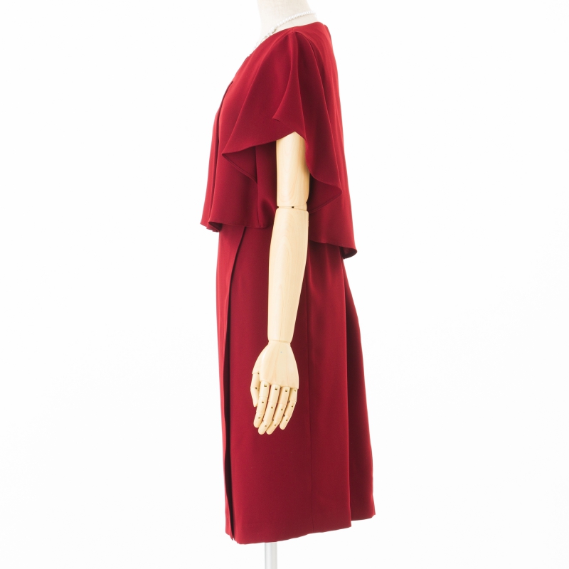 Aimer エメ セットアップ風ラッフルスリーブドレス レッド系 | 結婚式