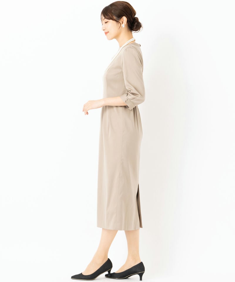 Aimer エメ スタンドカラーサテンタイトドレス グレー系 x ベージュ系