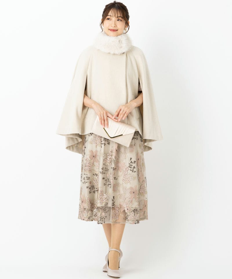 SNIDEL スナイデル ショートケープコート その他 x ホワイト系 | 結婚