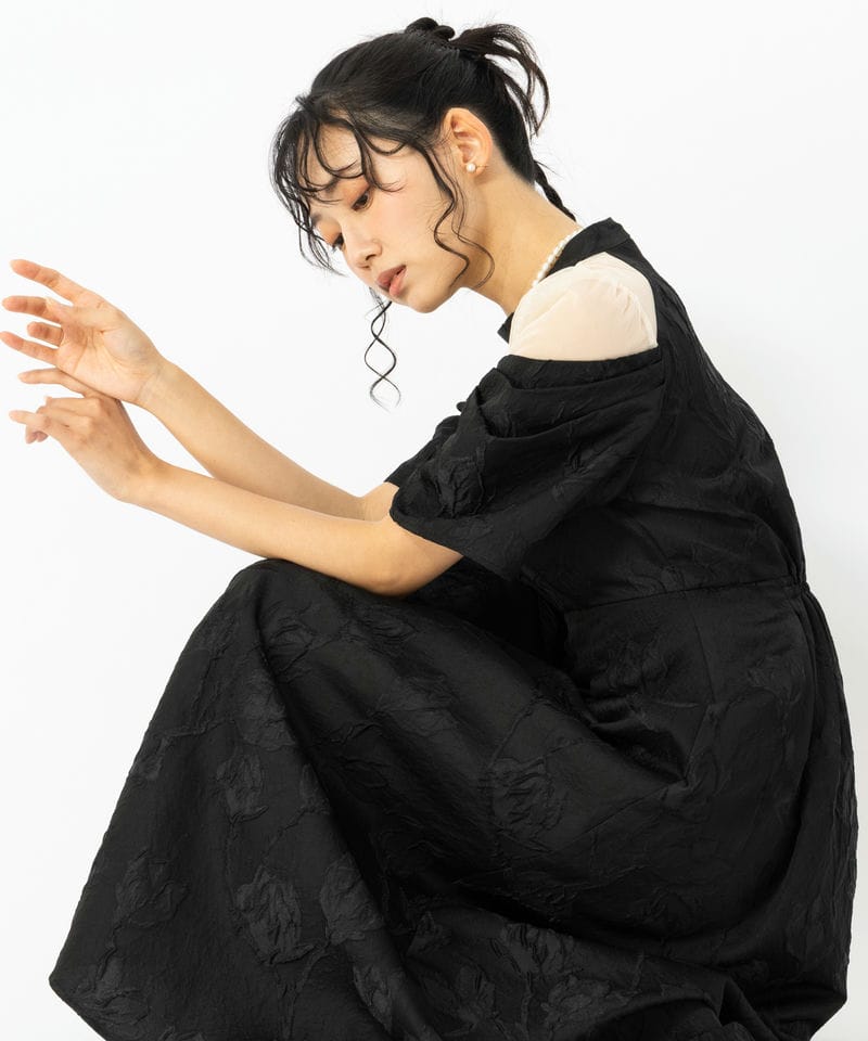 LilyBrown リリーブラウン ペプラムベロアドレス ブラック系 | 結婚式