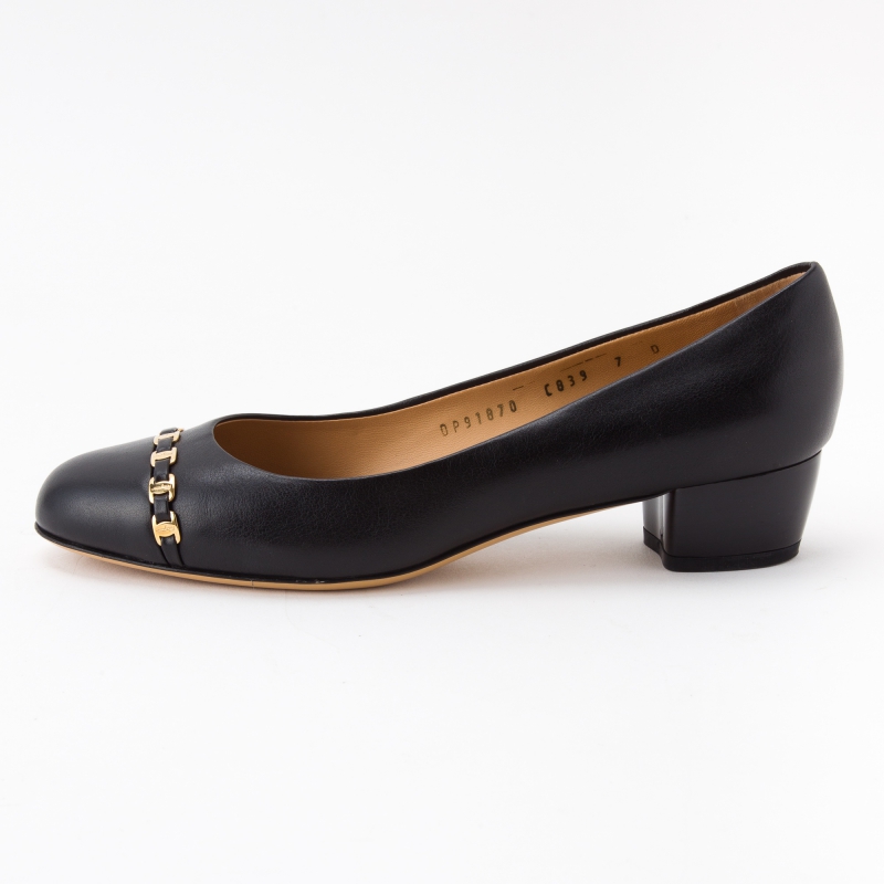 Salvatore Ferragamo フェラガモ レザーパンプス ブラック系 | 結婚式