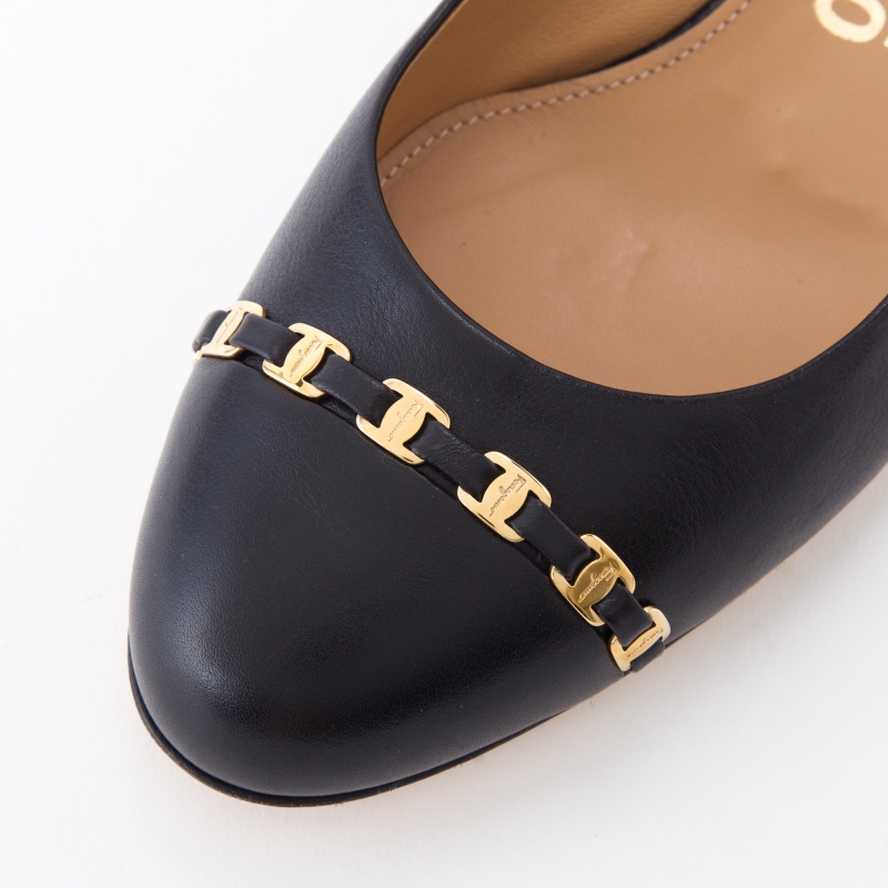 Salvatore Ferragamo フェラガモ レザーパンプス ブラック系 | 結婚式