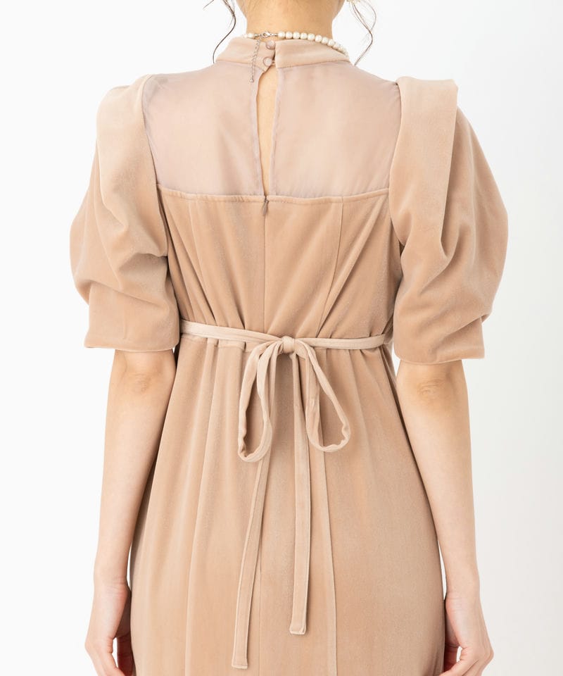 LilyBrown リリーブラウン シアーネックベロアドレス ベージュ系