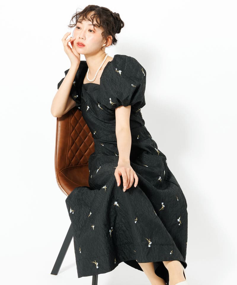 Aimer エメ 3WAYスリーブフラワー刺繍ジャカードフィット＆フレ