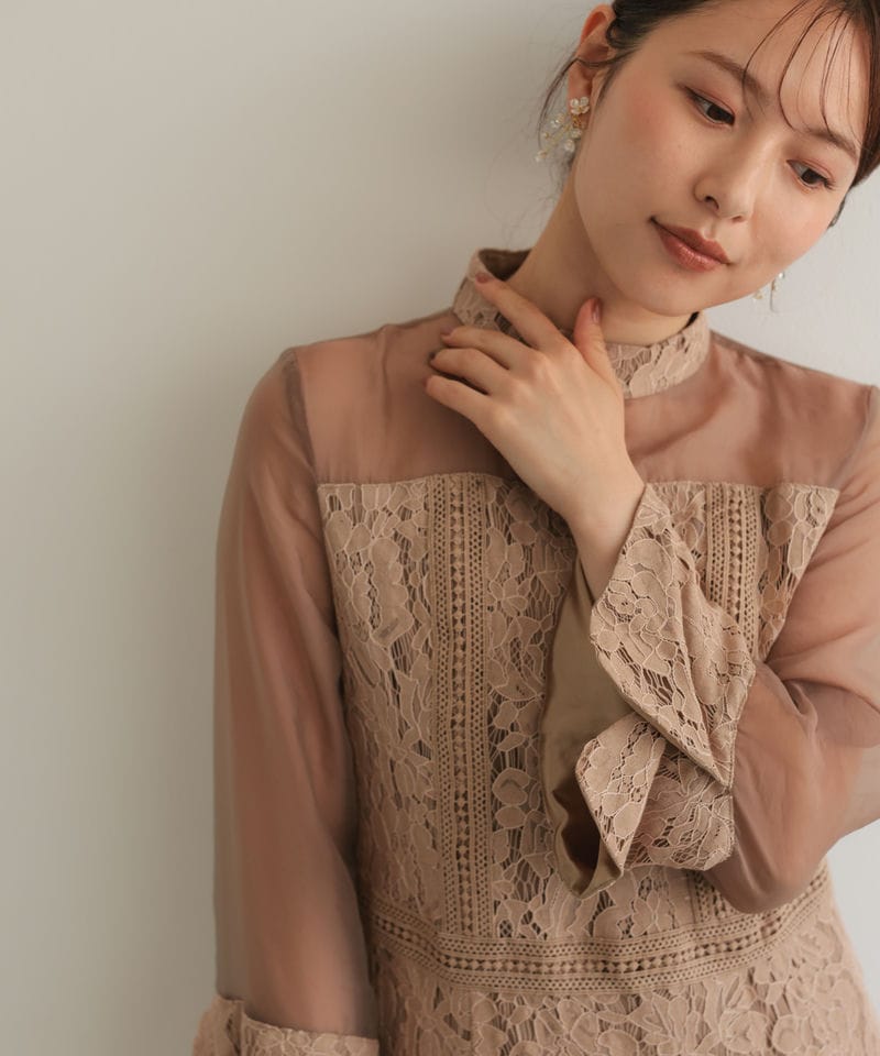 Chico チコ ビジュー付きファー襟ケープコート ブラウン系 | 結婚式