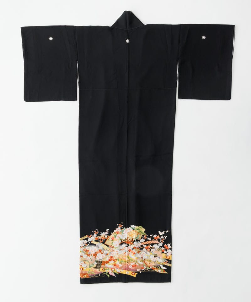 Select Shop 【黒留袖】扇面に四季花と熨斗文様 ブラック系 | 結婚式